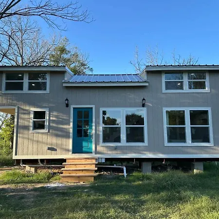 Shared Room In Shared Luxury Tiny Home